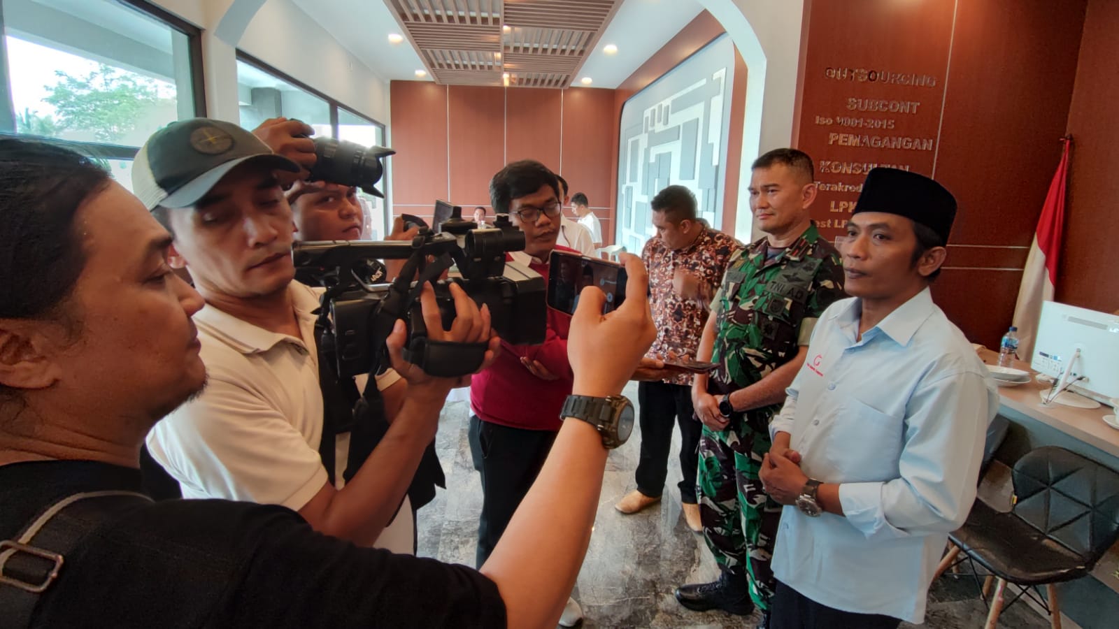Gambar 1